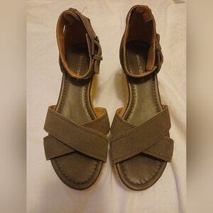 Marc Fisher Zulika Womens Gray Espadrille Wedge Sandals Size 7M